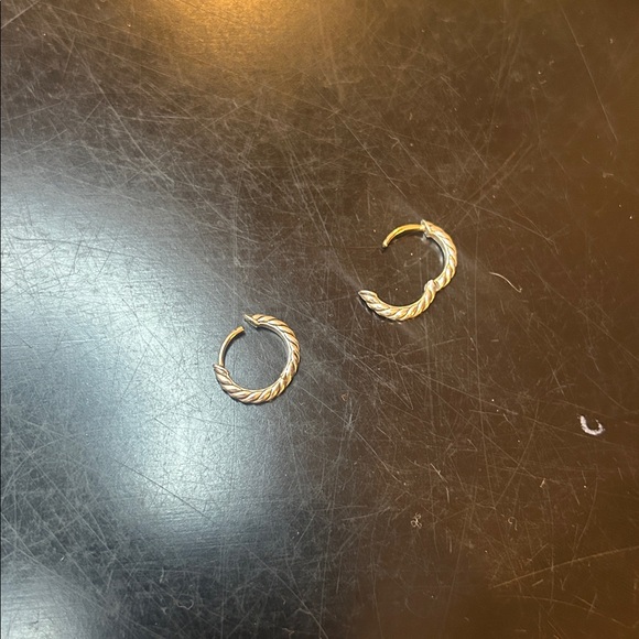 David Yurman Sculpted Cable Micro Huggie Hoop Earrings - Picture 4 of 5